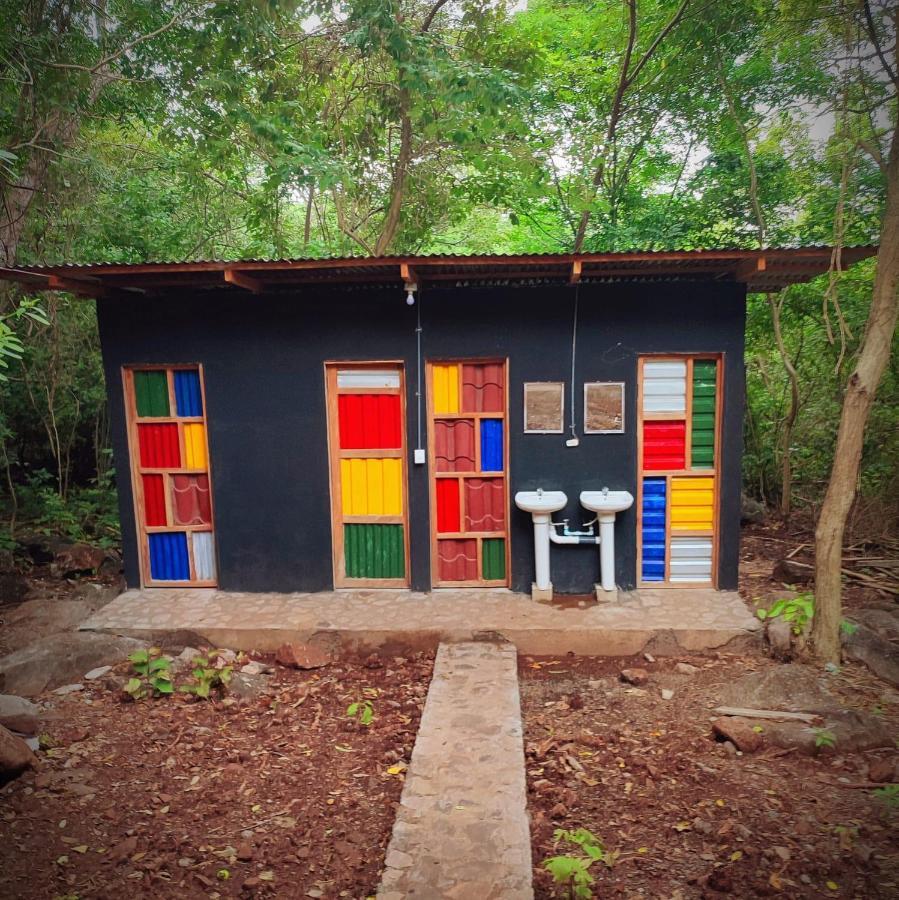 Raindance Hostel Santa Cruz Екстериор снимка