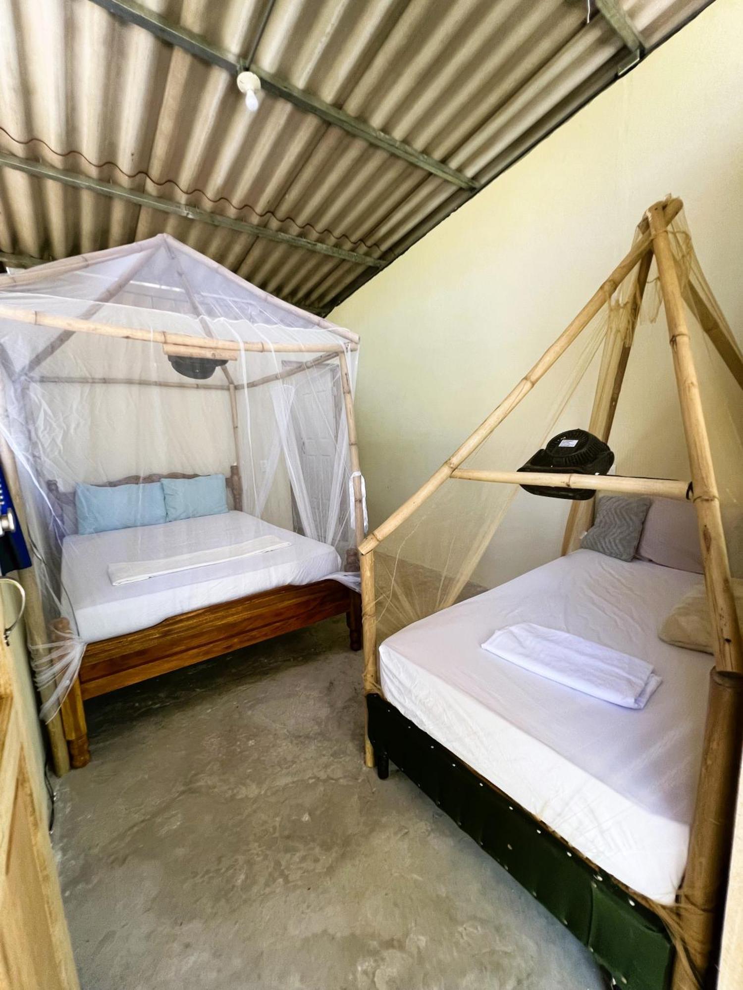 Raindance Hostel Santa Cruz Екстериор снимка