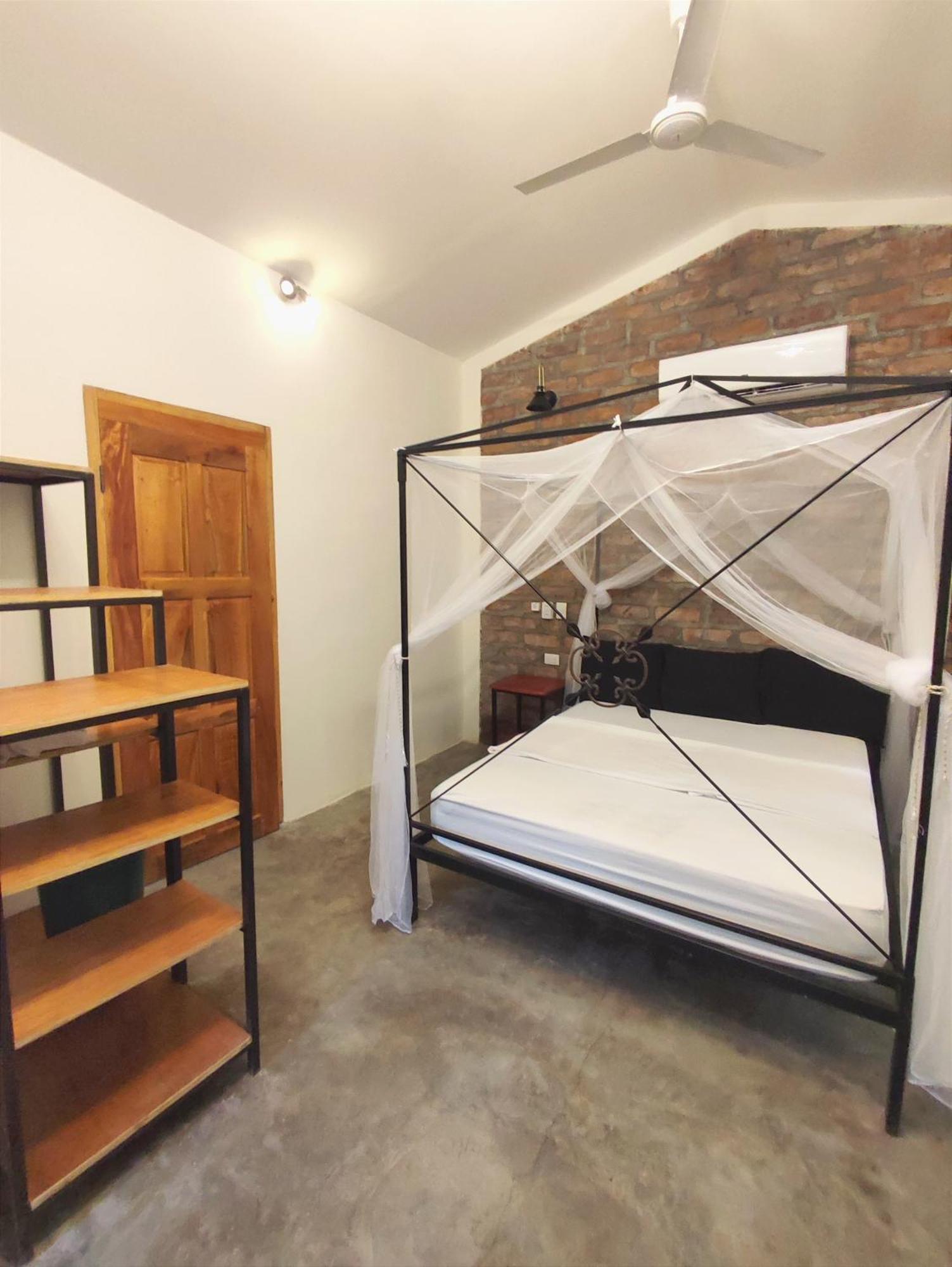 Raindance Hostel Santa Cruz Екстериор снимка