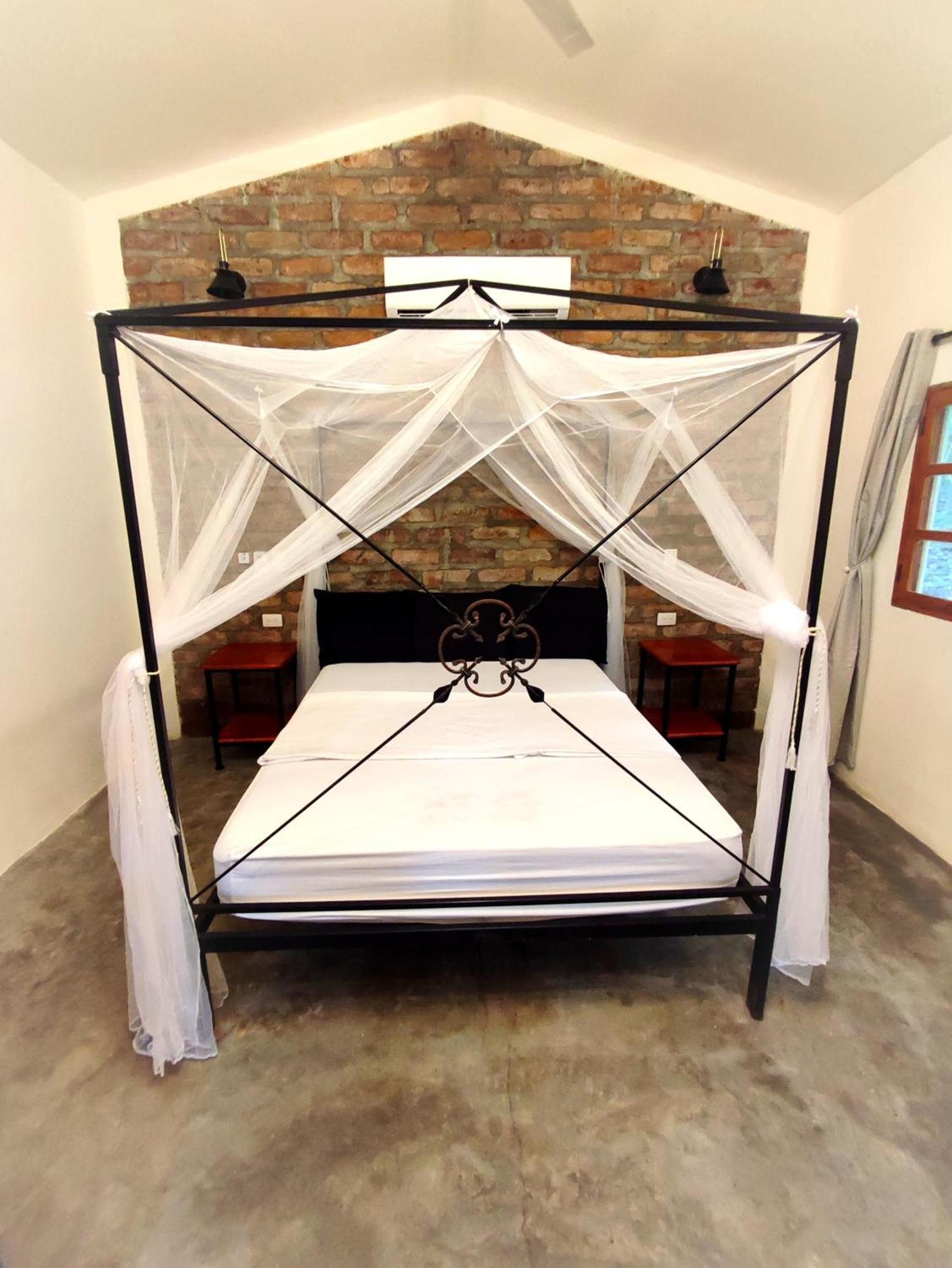 Raindance Hostel Santa Cruz Екстериор снимка